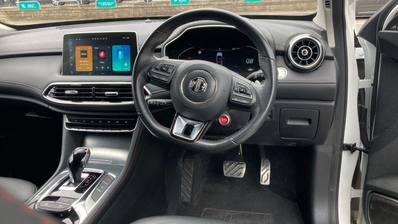 MG HS 1.5 T-GDI Trophy 5dr DCT Petrol Hatchback